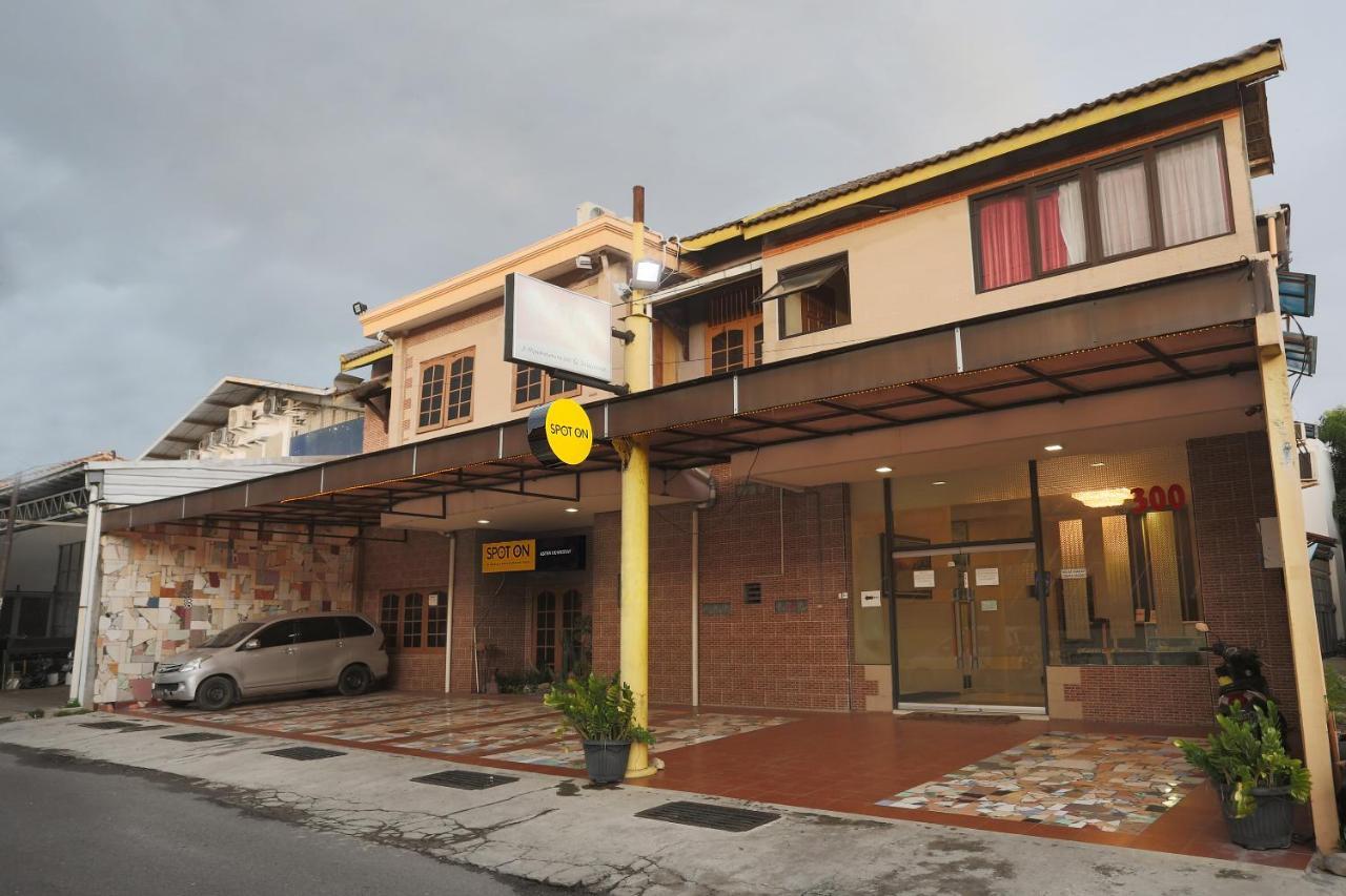 Spot On 2358 Aster Homestay Melati Exterior foto