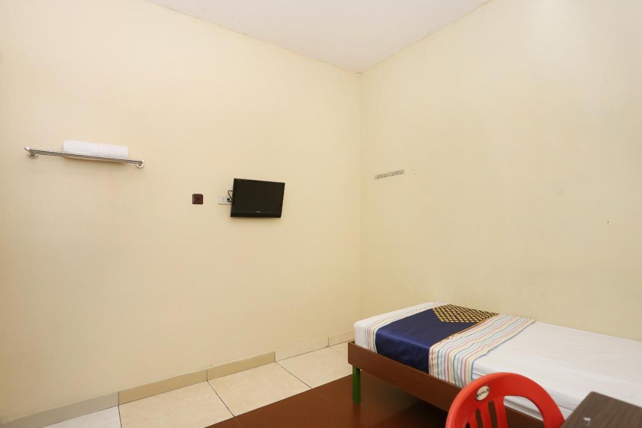 Spot On 2358 Aster Homestay Melati Exterior foto