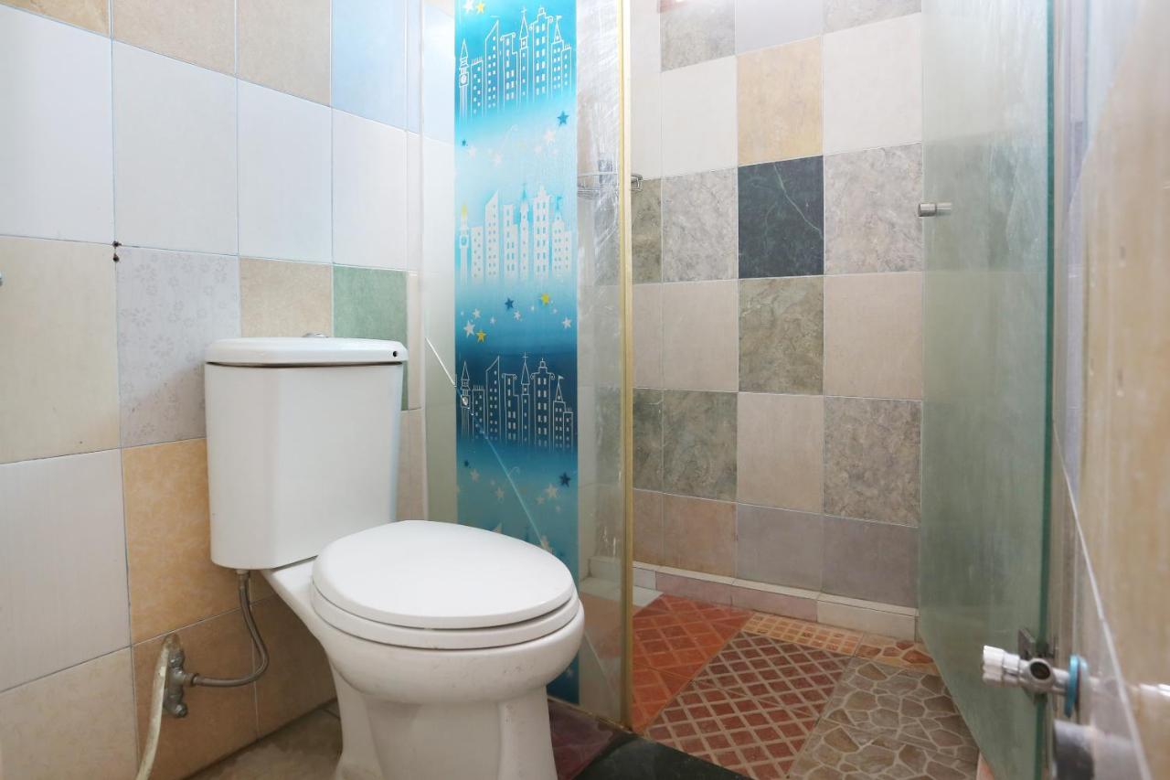 Spot On 2358 Aster Homestay Melati Exterior foto