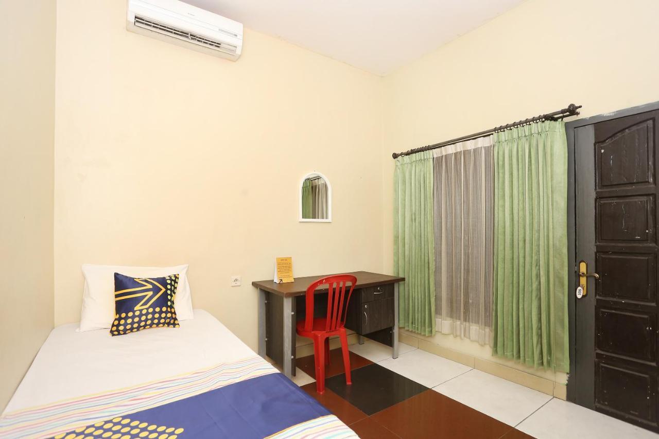 Spot On 2358 Aster Homestay Melati Exterior foto